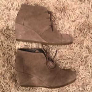 Toms Wedge Bootie